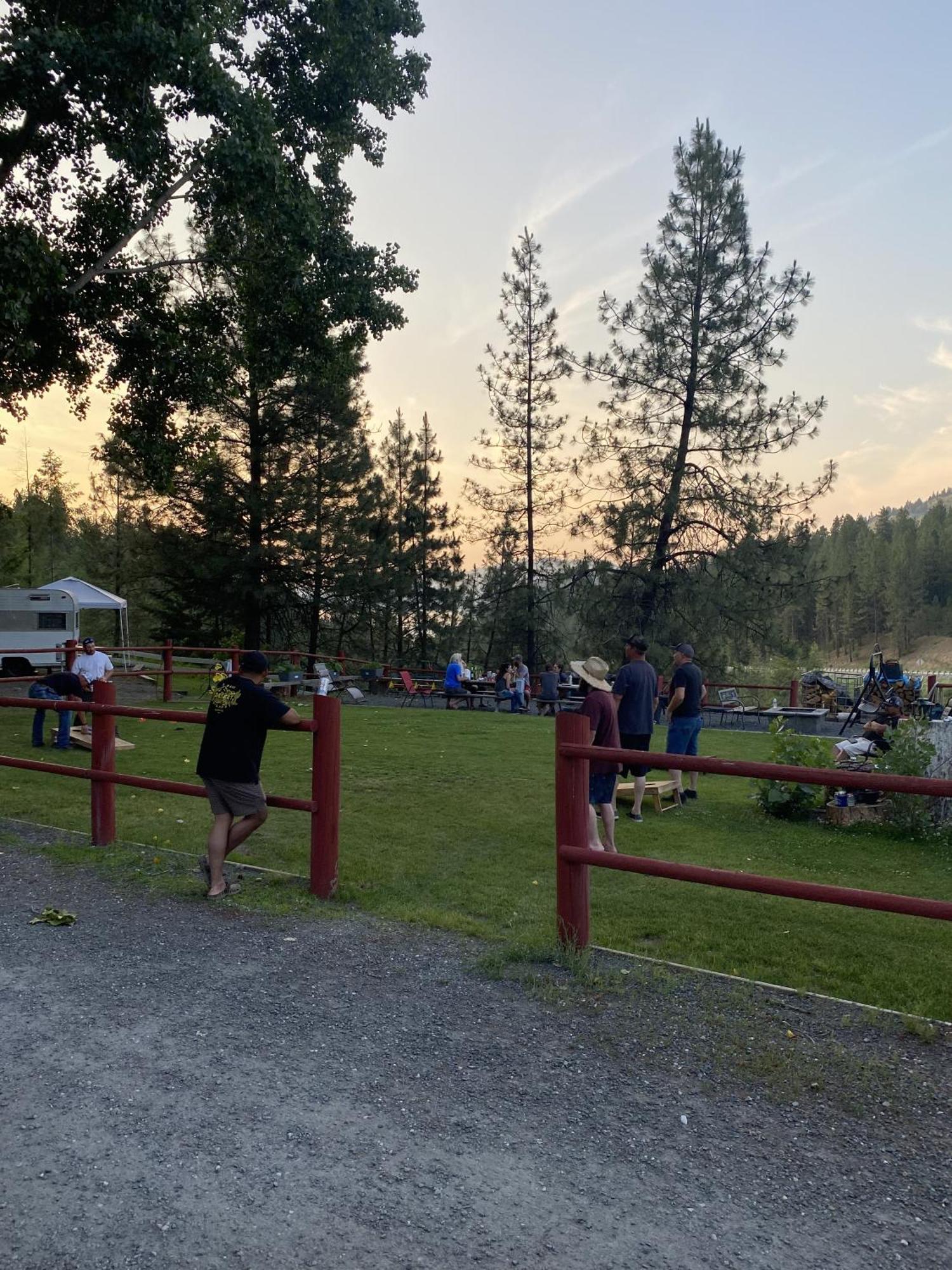 Columbia Point Resort Kettle Falls 外观 照片